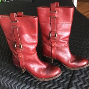 Frye Jane Harness red mid-calf boots. Sz 7.5